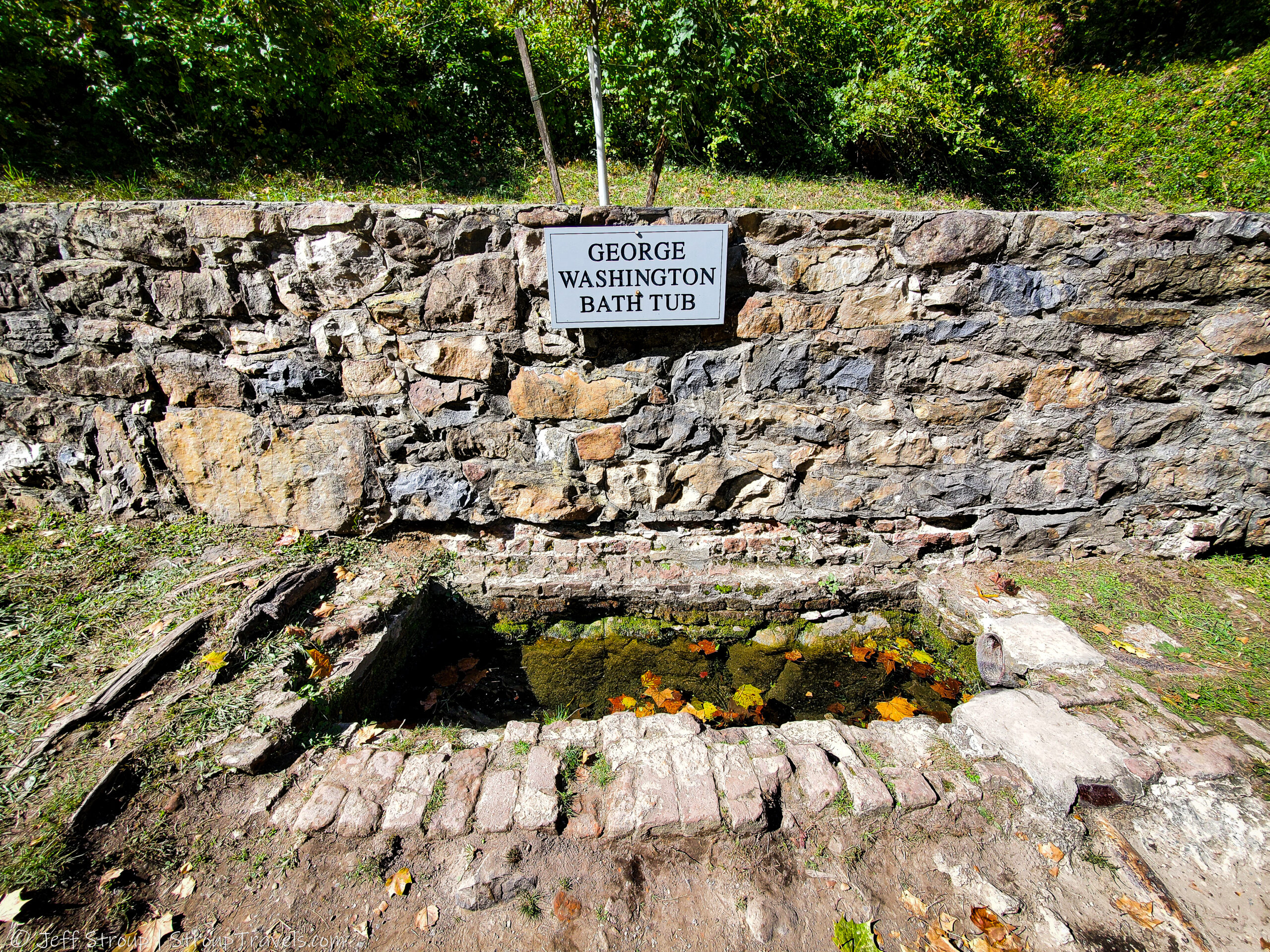 George Washington’s Bathtub in Berkeley Springs: Is It Worth It?