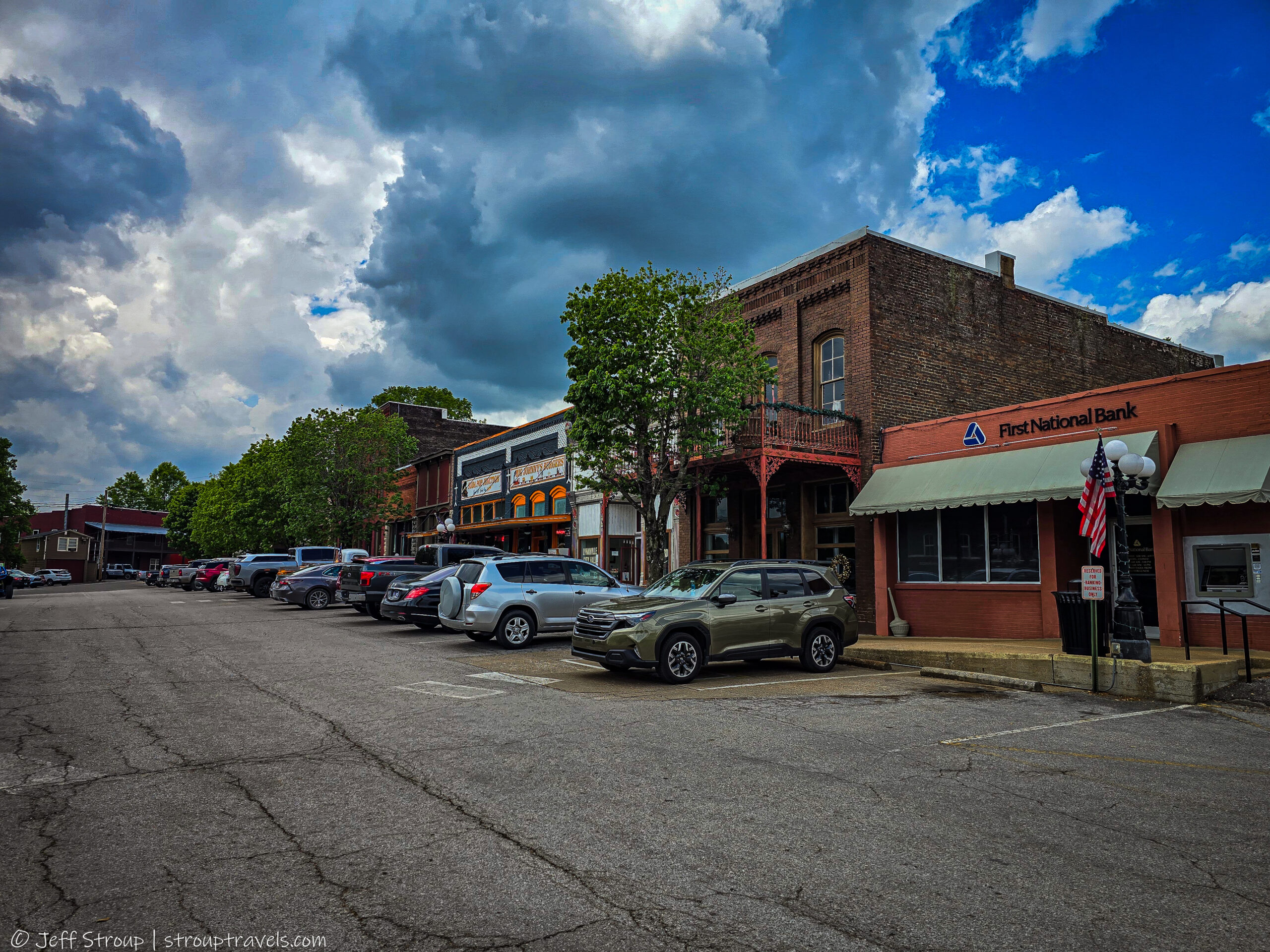 Lynnville, Tennessee: Small Town, Big Food Stop